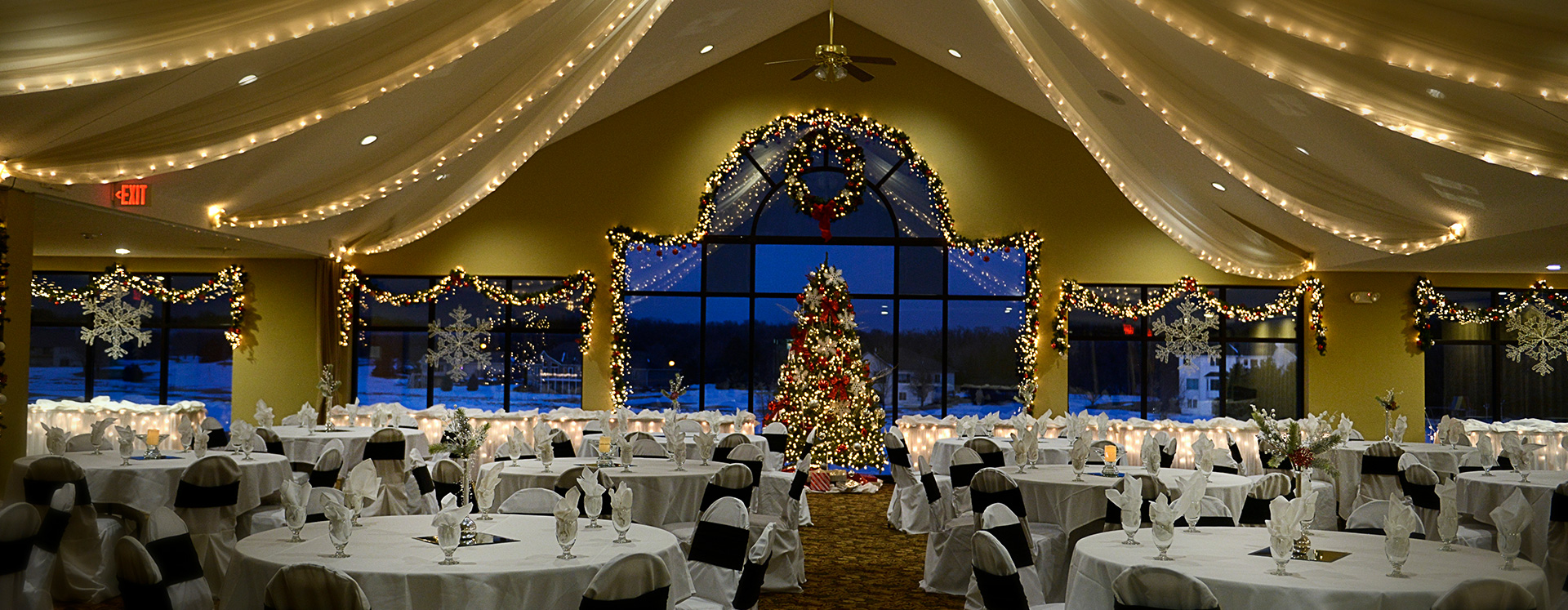 Banquet Hall at Christmas
